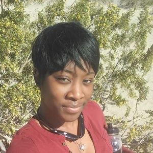 Meet your Posher, Shantia